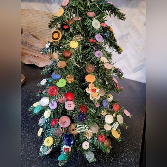 VTG christmas table top tree with button ornaments hand decorated burlap base - Picture 3 of 9
